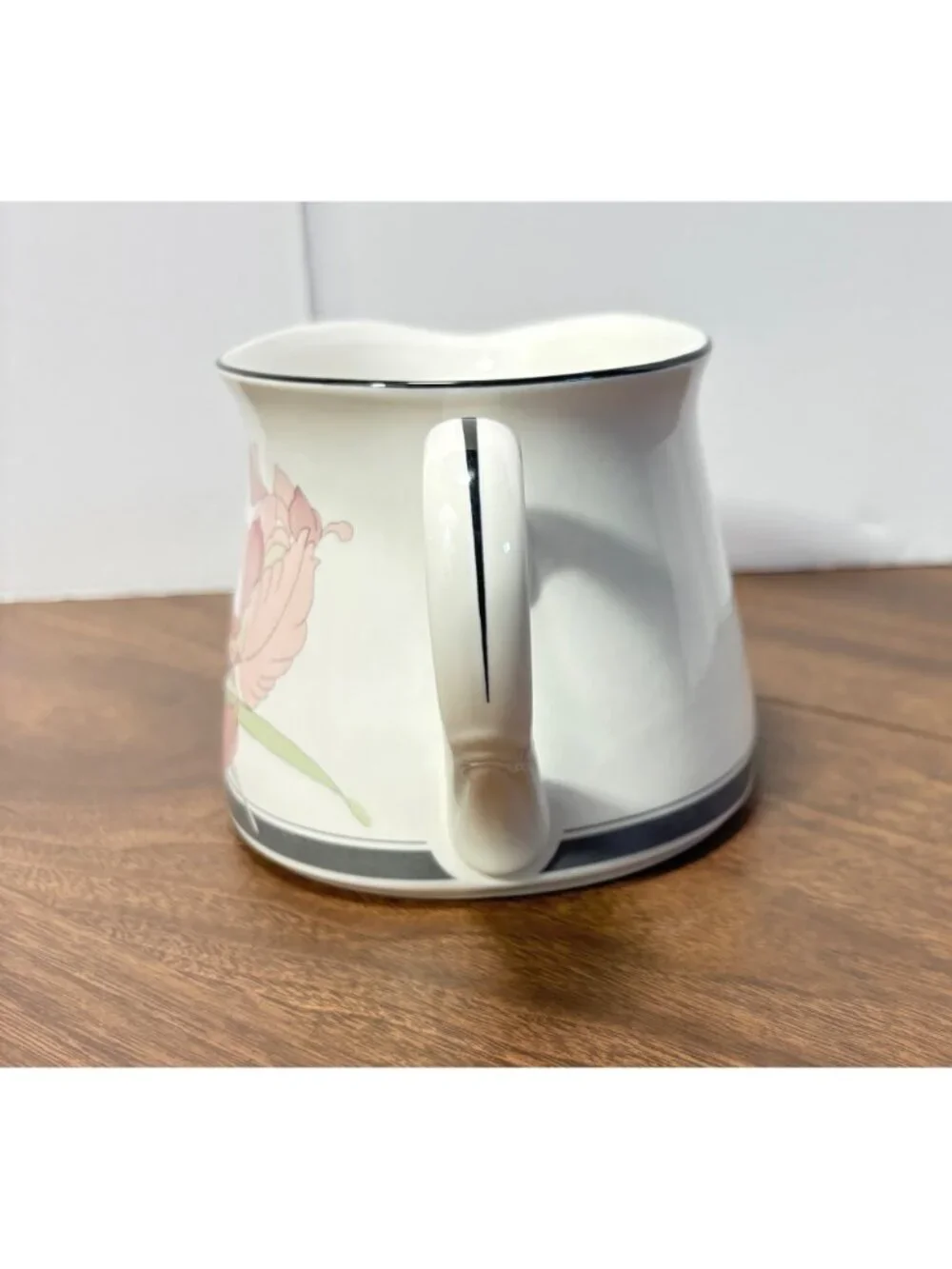 New Decade by Noritake Café Du Soir Gravy Boat Porcelain Floral Vintage 1985
